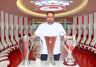 Ολυμπιακός: 15 χρόνια Βαγγέλης Μαρινάκης (pics)